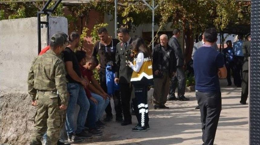 Şehit Ailesi Evlatlarının Acı Haberini Tarlada Çalışırken Aldı