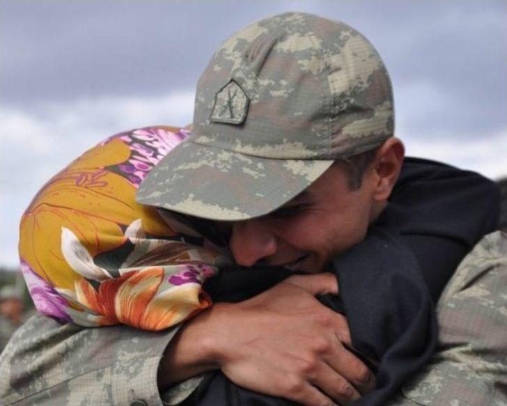 Sivas’ta Acemi Erlerin Duygusal Yemin Töreni G1