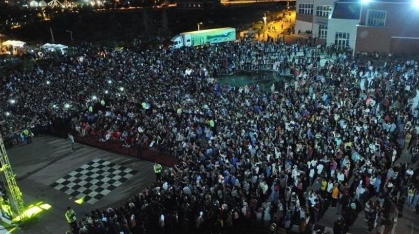 Adıyaman &Uuml;niversitesi Sosyal Ve K&uuml;lt&uuml;rel Hizmetler Sunuyor