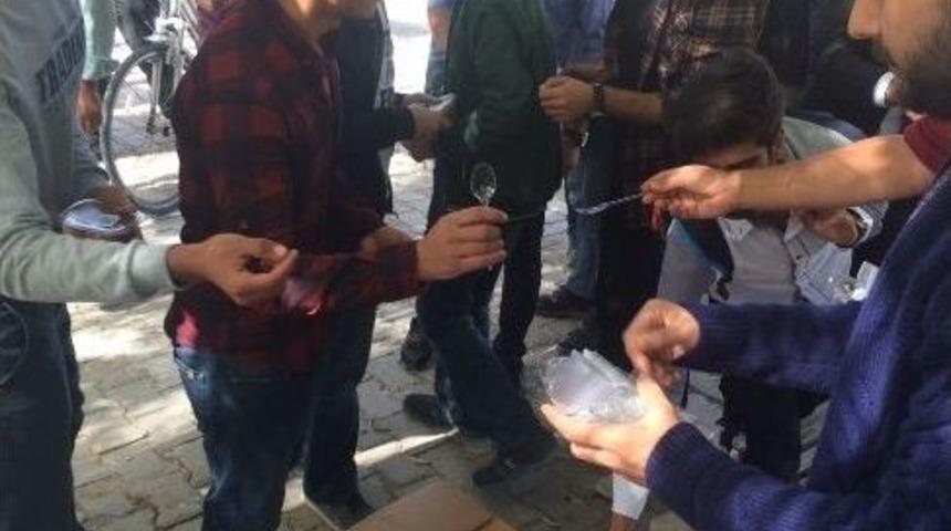 Agd&rsquo;den Aşure Dağıtımı