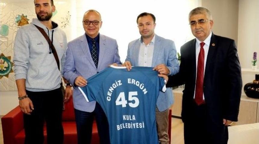 Başkan Erg&uuml;n, Jeopark Kula Belediyespor&rsquo;u Ağırladı