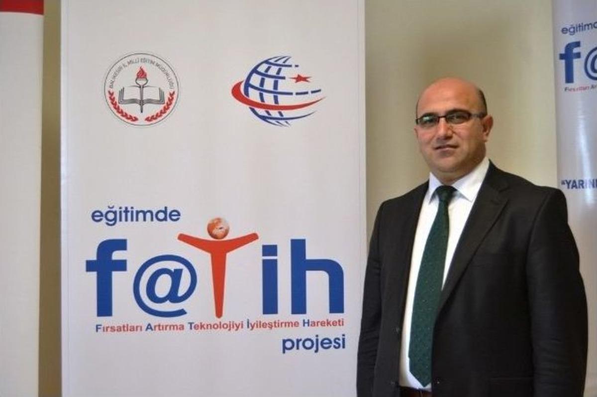 Fatih Projesi Eğitim Fak&uuml;ltelerinde Se&ccedil;meli Ders Haline Getiriliyor