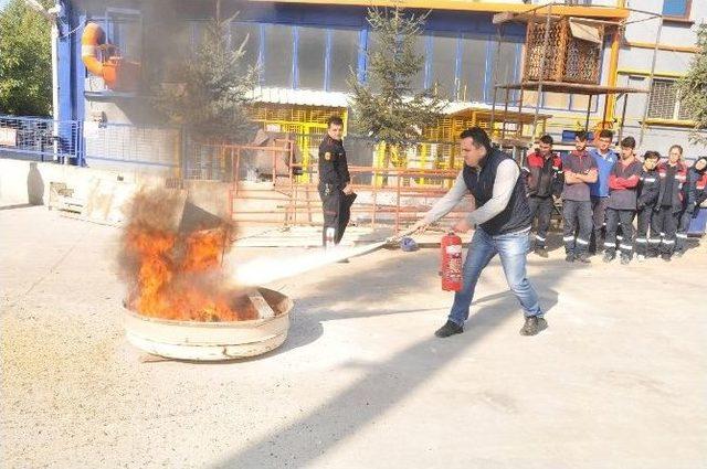 Bozüyük Belediyesi İtfaiyesinden Yangın Eğitimi