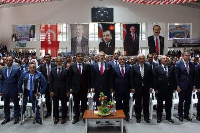 Eski Bakan Çağlayan Muş’ta 1