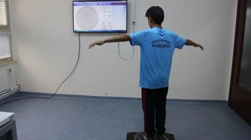 Performans Merkezinde &Ouml;l&ccedil;&uuml;mler Yapılıyor