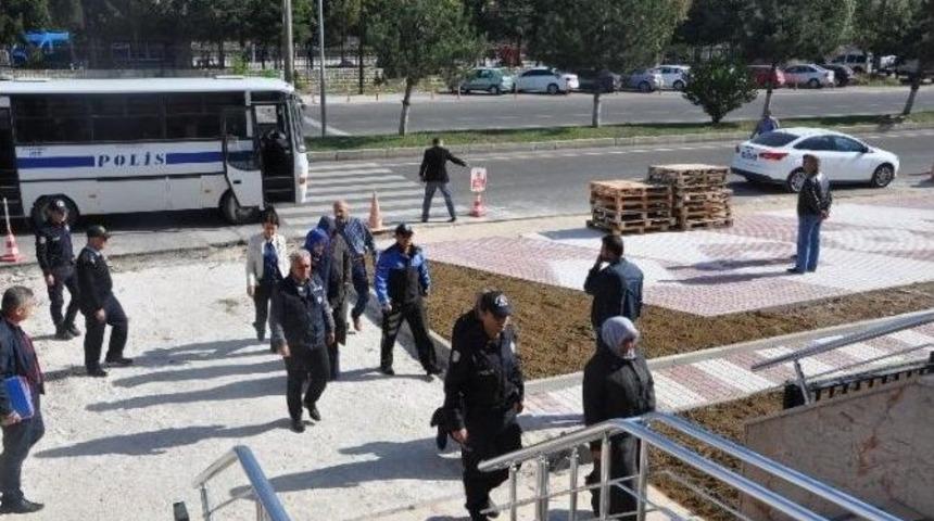 Boz&uuml;y&uuml;k&rsquo;te 4 Fet&ouml; Ablası Tutuklandı