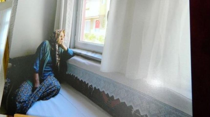 M&uuml;badele Sergisiyle Anılar Tazelendi