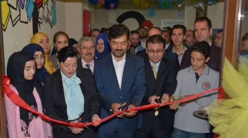İmam Hatip Lisesinde Z K&uuml;t&uuml;phanesi A&ccedil;ıldı