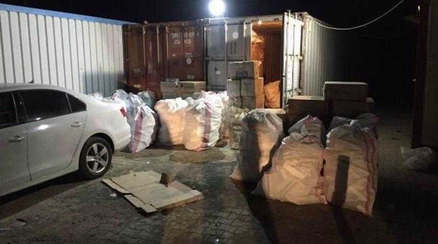 Van&rsquo;da 102 Bin Paket Ka&ccedil;ak Sigara Ele Ge&ccedil;irildi