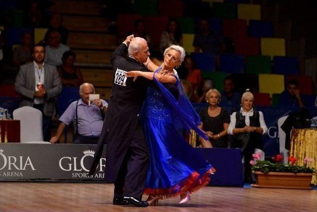 Antalyalı Yaşlılar D&uuml;nya Dans Şampiyonu Oldu 1