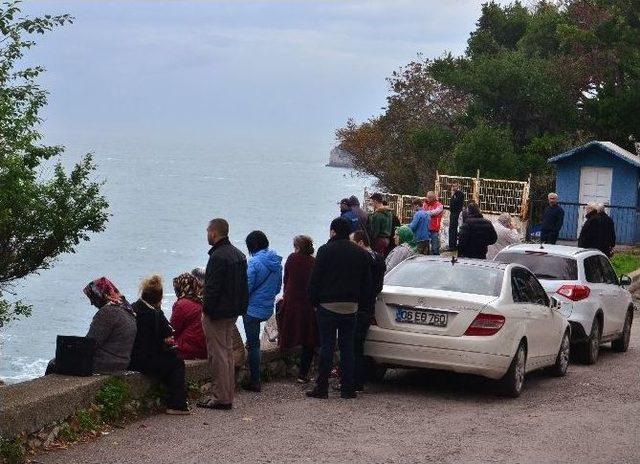 Balık Tutarken Denize Düşen Şahsı Arama Çalışmaları Sürüyor