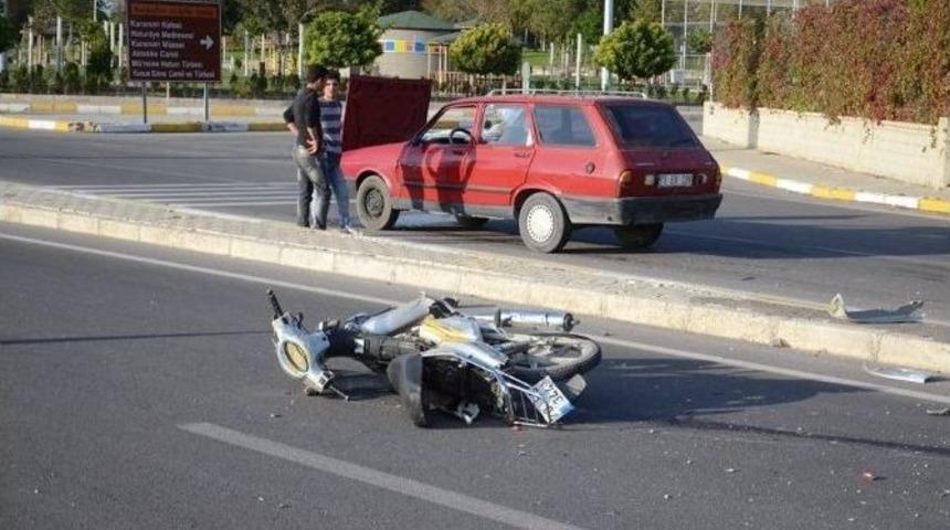 Karaman&rsquo;da Trafik Kazası: 2 Yaraları