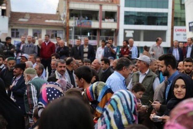 Erzincan Belediyesi, 5 Bin Kişiye Aşure İkramında Bulundu