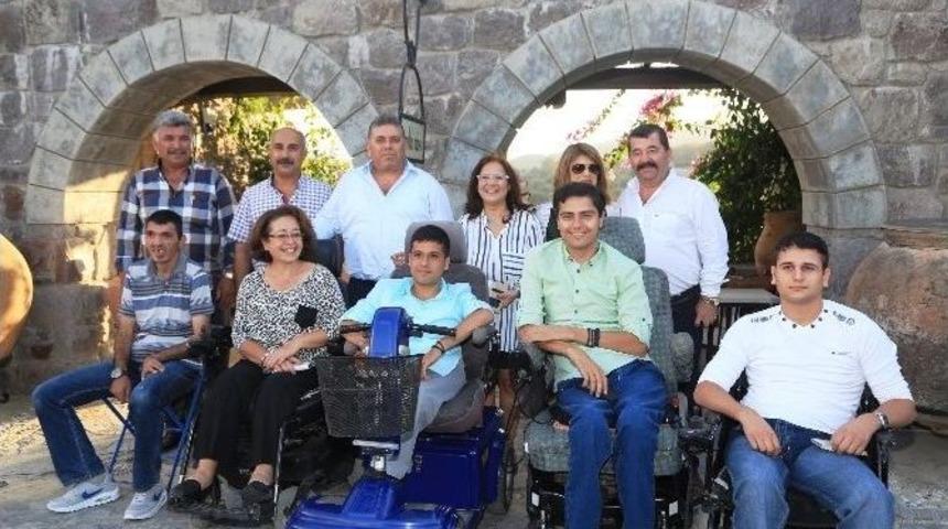 Sevgi Sanat At&ouml;lyesi&rsquo;nden İkinci Sergi