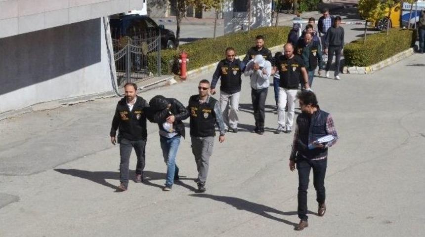 Plakayı Gizlemeleri De İşe Yaramadı