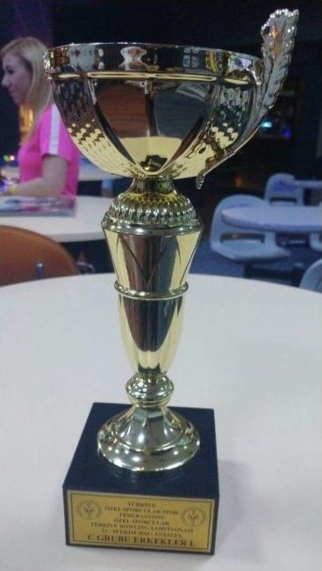 Burhaniyeli &Ouml;zel Sporcular Bowling Şampiyonu Oldu 2