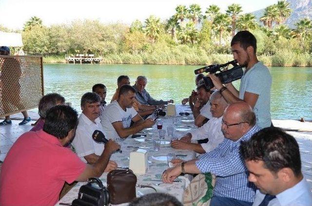 Malatyalılar Derneği, Köyceğiz Belediyesini Ziyaret Etti