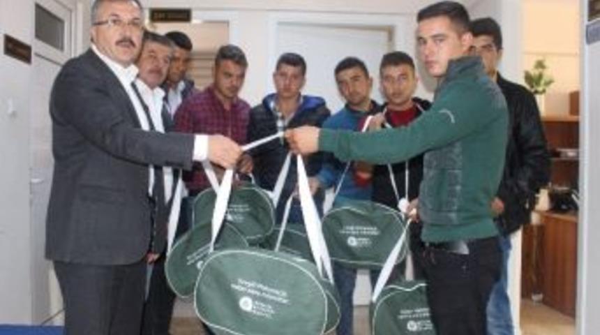 -b&uuml;y&uuml;kşehir&rsquo;den Asker Adaylarına &Ccedil;anta