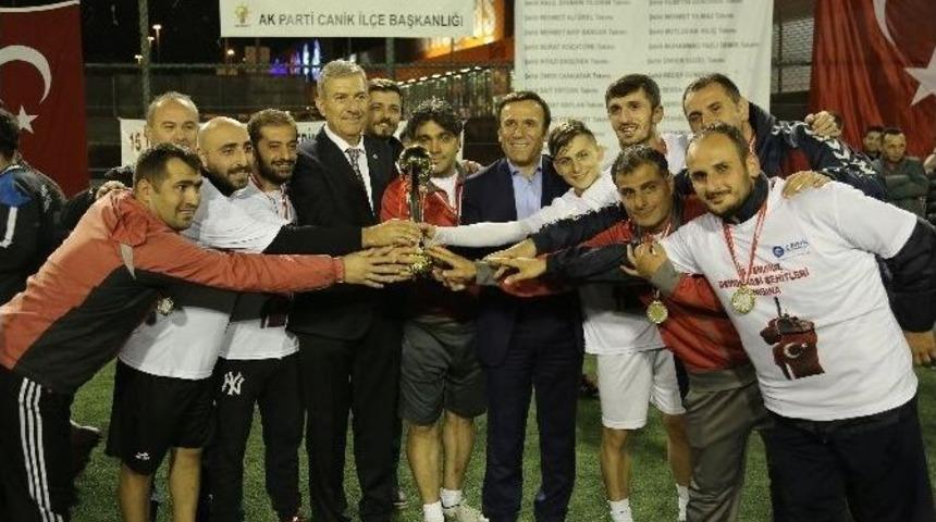 15 Temmuz Şehitler Futbol Turnuvası Sona Erdi