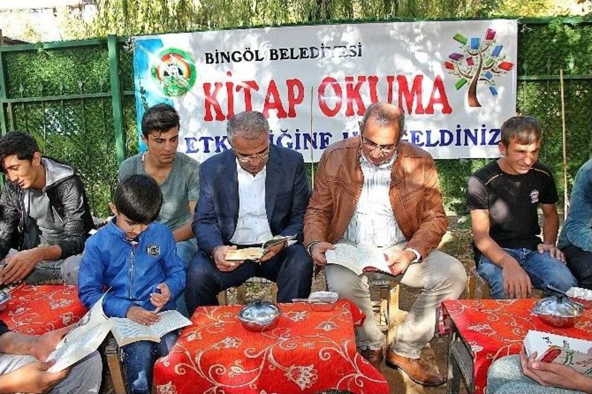 Bing&ouml;l Belediyesi&rsquo;nce Kitap Okuma Etkinliği D&uuml;zenlendi