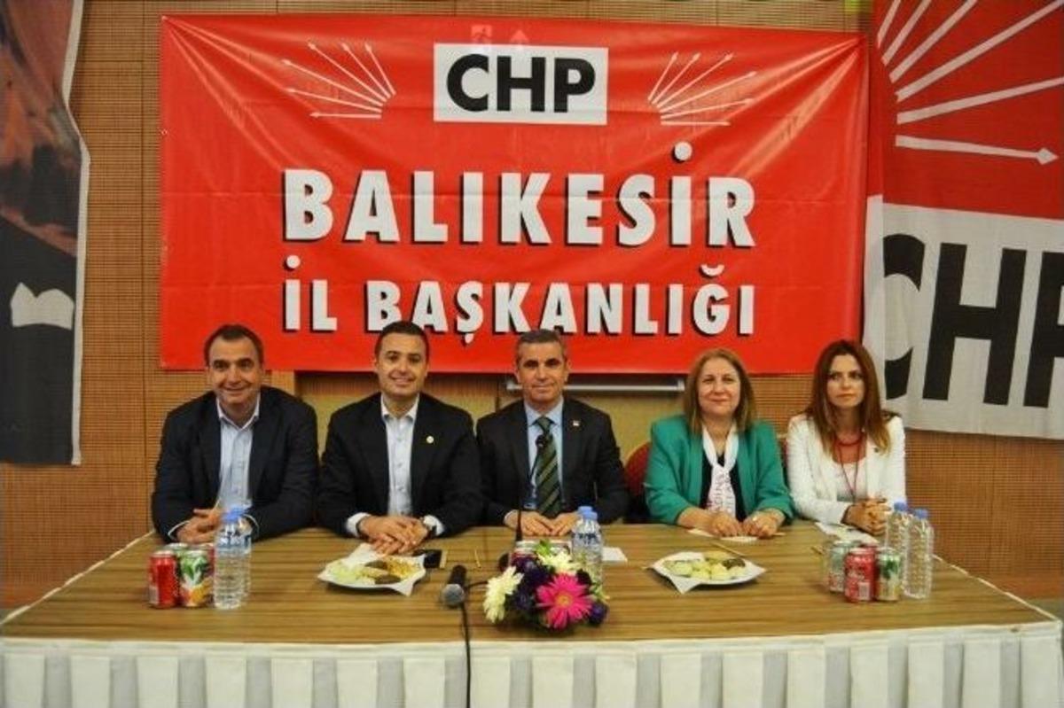 Chp İl&ccedil;e Başkanları Ayvalık&rsquo;ta Buluştu