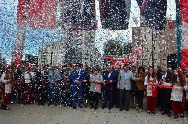 Kozlu Belediyesinden Görkemli Açılış