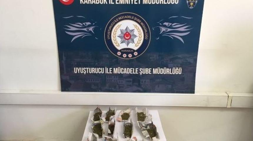 Uyuşturucuyu Belediyeye Ait Araziye Sakladılar