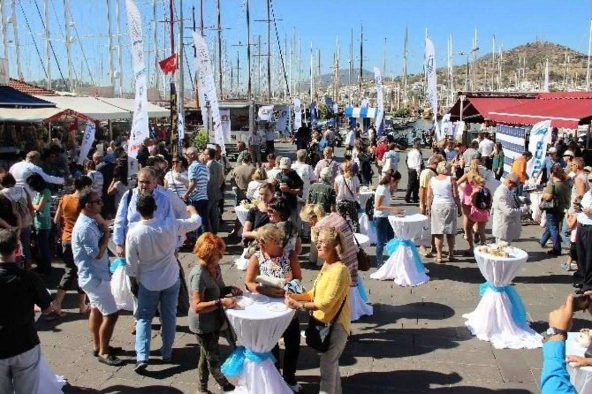 Rusya İle D&uuml;zelen İlişkiler K&uuml;lt&uuml;r G&uuml;n&uuml;nde Pekişti