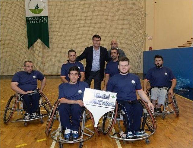 Osmangazi Belediyespor’dan Görkemli Açılış 2