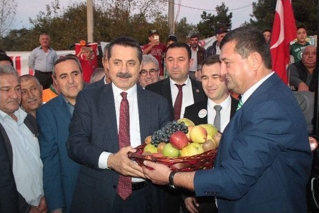 Bakan Çelik’e Traktörlü Teşekkür 2