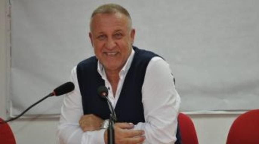 Mesut Bakkal: "genel Performanstan Memnun Değilim"