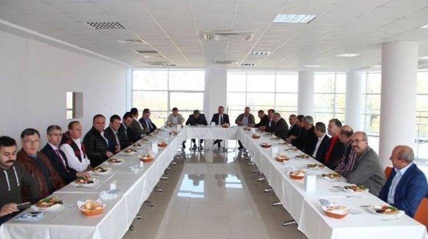 Başkan Işık, Esnaf Temsilcileriyle Bir Araya Geldi