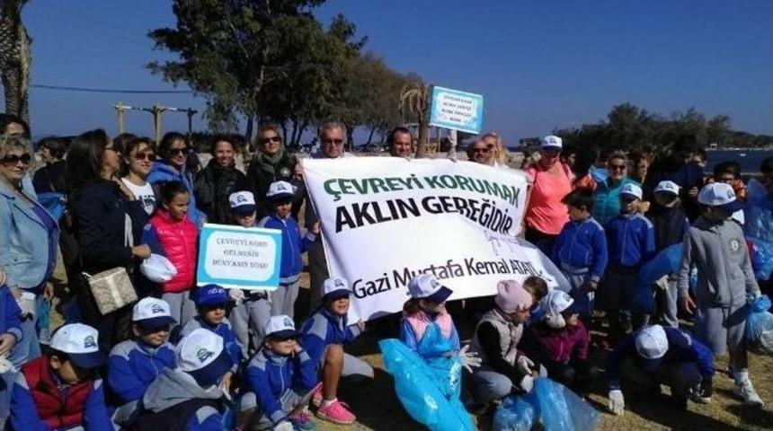 Turmepa &Ouml;nc&uuml;l&uuml;ğ&uuml;nde Urla Kıyıları Temizlendi