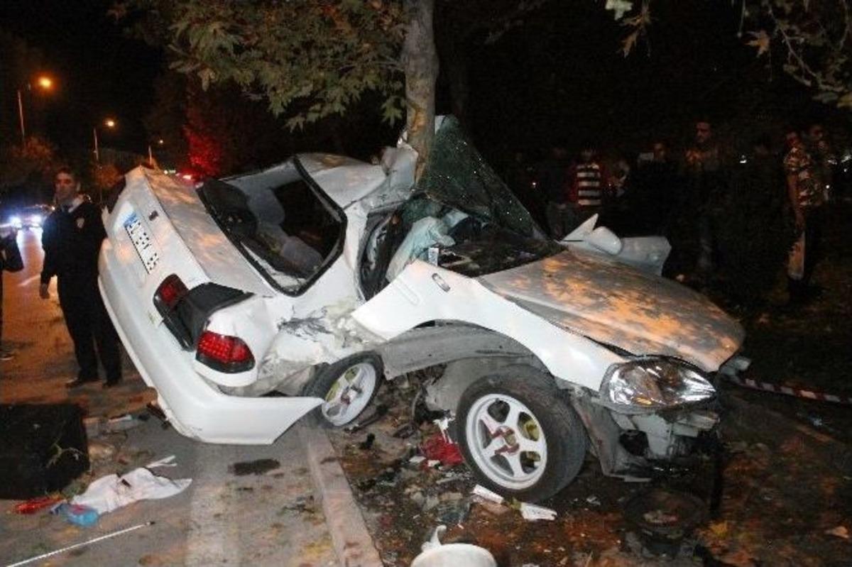 Hurdaya D&ouml;nen Otomobilden Sağ &Ccedil;ıktılar