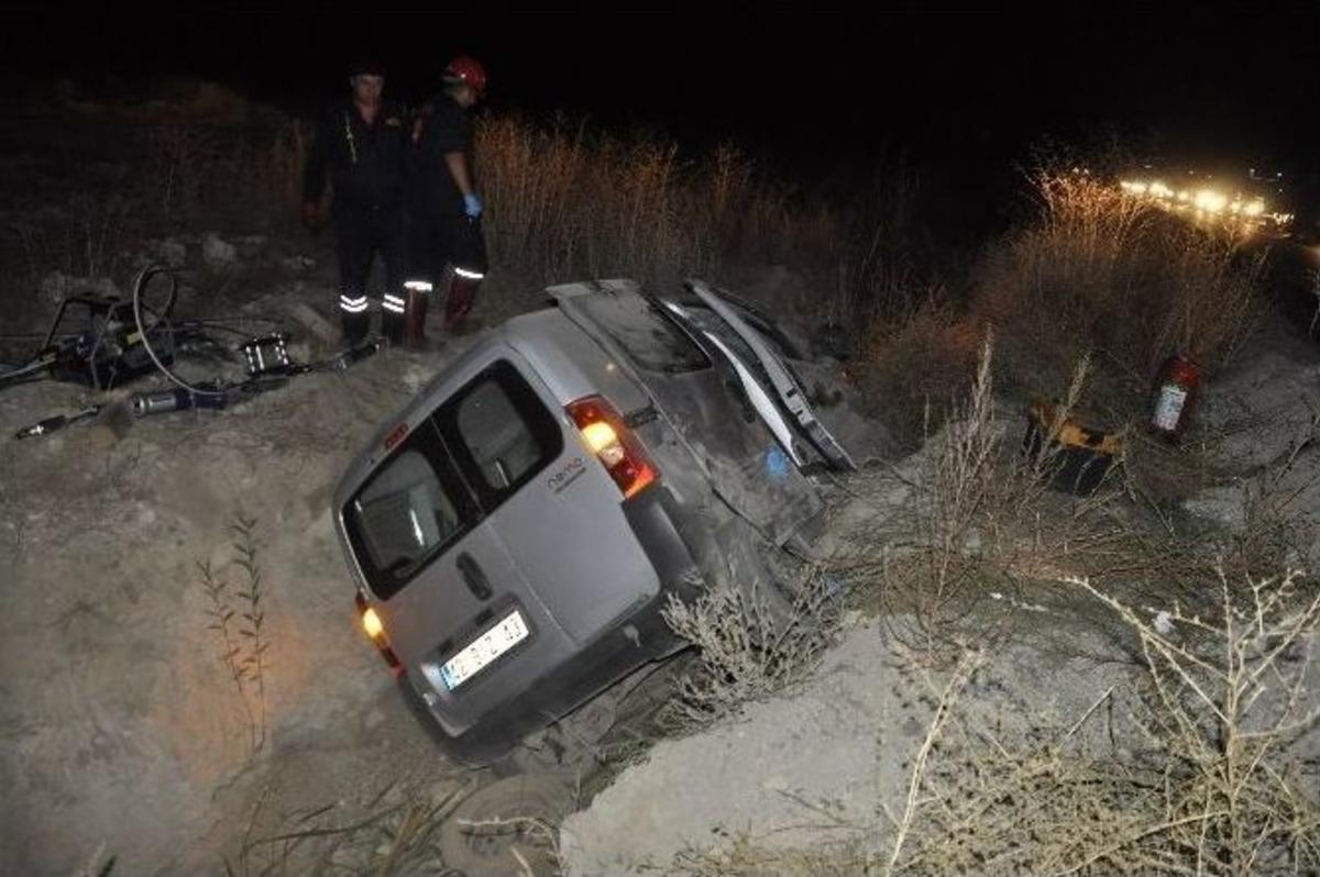 &Ccedil;arpışmanın Etkisiyle Sulama Kanalına U&ccedil;tu: 1 &Ouml;l&uuml;, 3 Yaralı