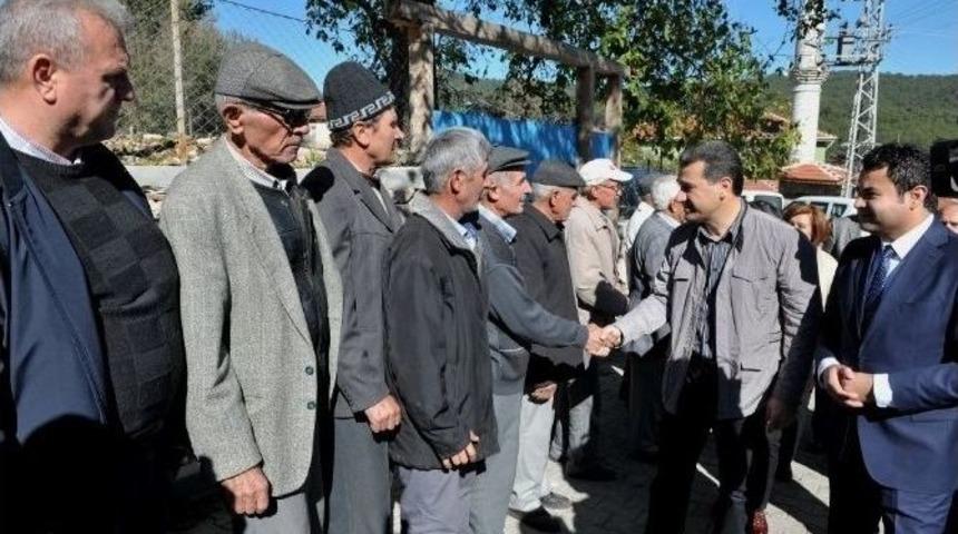 Vali &Ccedil;elik: &ldquo;ge&ccedil;mişten Gelen K&uuml;lt&uuml;r&uuml;m&uuml;ze Sahip &Ccedil;ıkarak, Birbirimize Destek Olmalıyız&rdquo;
