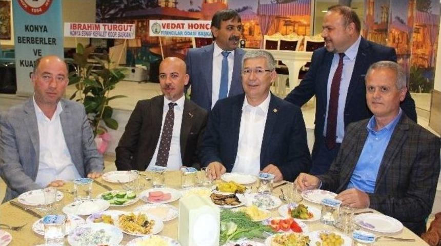 Konya Berberler Ve Kuaf&ouml;rler Odası &Uuml;yeleri Kahvaltıda Bir Araya Geldi