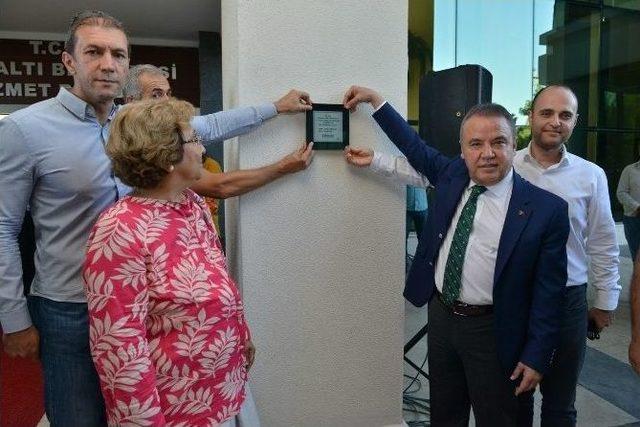 Başkan Böcek’e, Mimarlar Odası’ndan Ödül