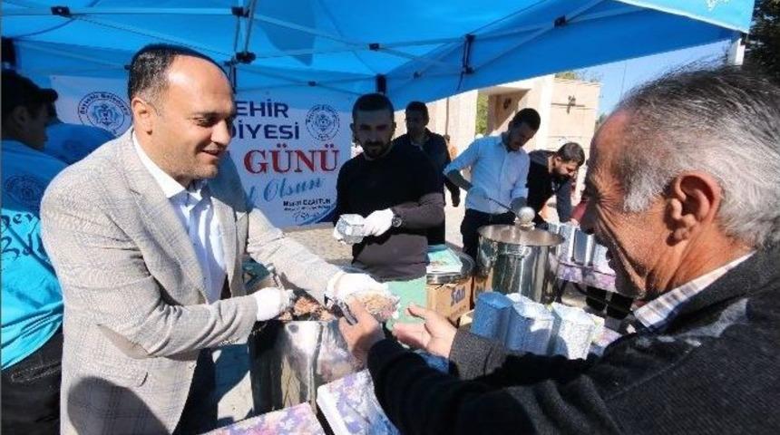 Beyşehir&rsquo;de Kpss&rsquo;ye Giren Adaylara Ve Ailelerine Aşure İkramı