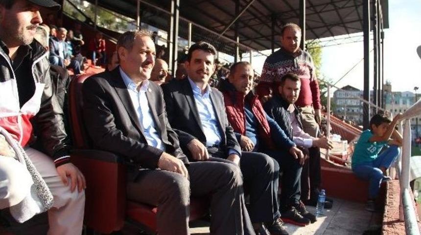 Bey&ccedil;ayırı Stadı Aydınlatılıp G&uuml;venliği Sağlanacak