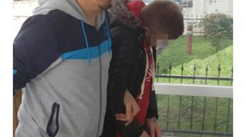 Ş&uuml;phe &Uuml;zerine Durdurulan Şahıs Uyuşturucuyla Yakalandı