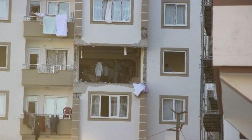 Kendini Patlatan Canlı Bombanın Evindeki D&uuml;zenek Araştırılıyor