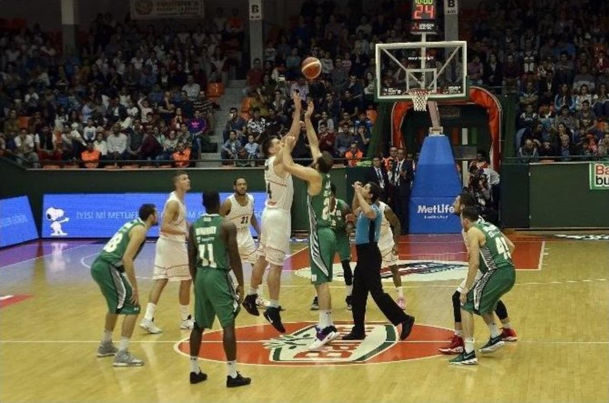Banvit: 93 - Dar&uuml;şşafaka Doğuş: 88