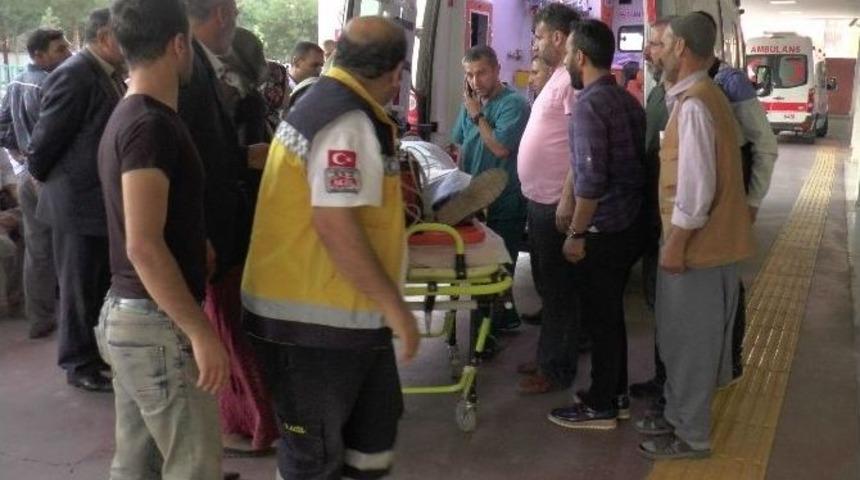 Şanlıurfa&rsquo;da Trafik Kazası: 1 &Ouml;l&uuml;, 2 Yaralı