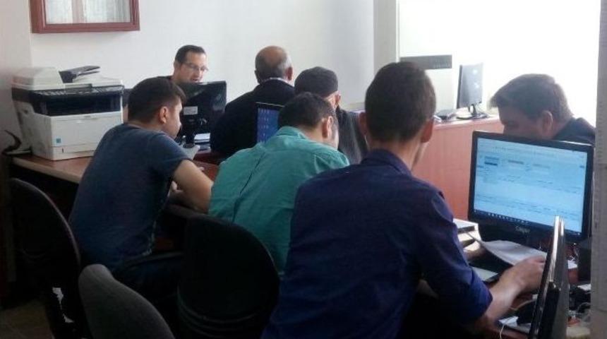 Hayrabolu&rsquo;da &Ccedil;ift&ccedil;ilerin Dosyaları &Uuml;cretsiz Olarak Hazırlanıyor