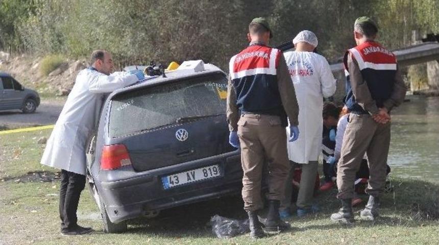 Kayıp Olarak Aranan Kişi Aracında &Ouml;l&uuml; Olarak Bulundu