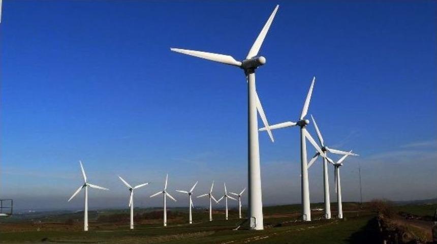 T&uuml;rkiye Yenilenebilir Enerjide Potansiyelini Kullanamıyor