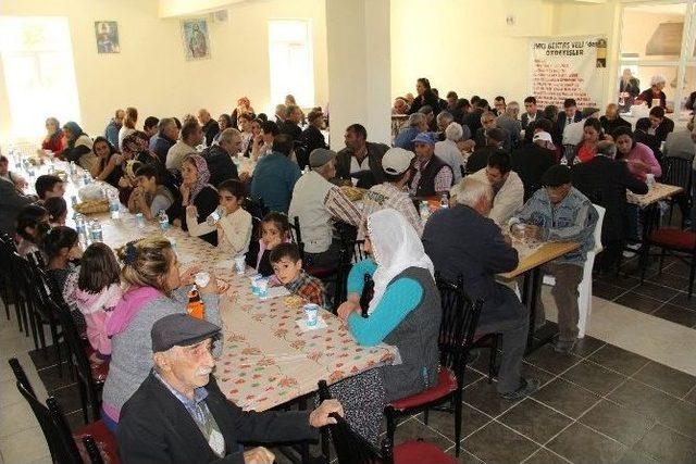 &Ccedil;emişgezek Cemevi&rsquo;nde Aşure G&uuml;n&uuml; Ve Hz. H&uuml;seyin&rsquo;i Anma Etkinlikleri 1