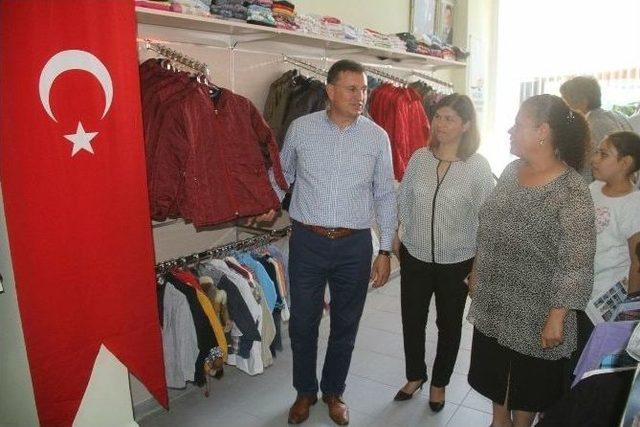 Reyhanlı&rsquo;ya Sosyal Market 3