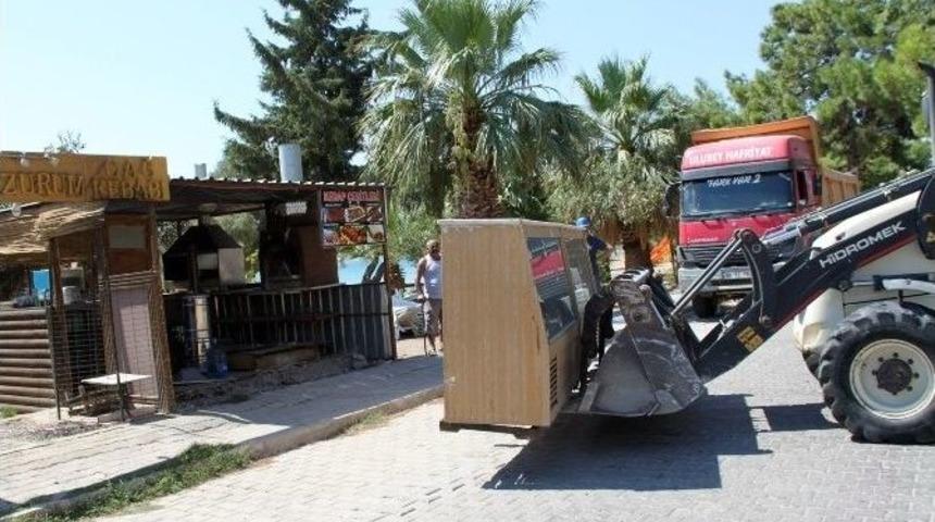 Ak Parti&rsquo;li &Uuml;nl&uuml;, Kıyı İşgallerindeki Yıkımları Değerlendirdi